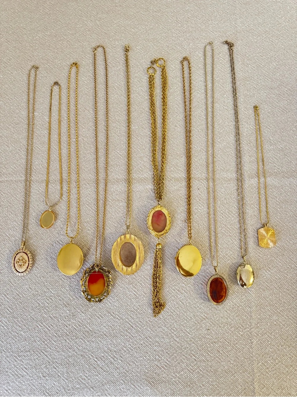Vintage Faux Cameo 50pc Collection Estate Brooch Necklace Earrings & Jewelry Box